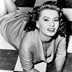 Fourth pic of Sophia Loren black-&-white sexy and nude pics