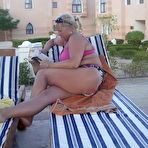 First pic of WifeBucket.com - Real submitted pics of amateur housewives from nextdoor!