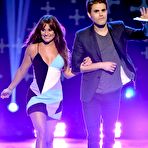 First pic of Lea Michele shows legs at 2014 Teen Choice Awards