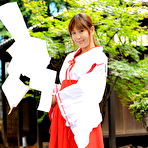 First pic of Teen Yuuno Hoshi gets caught in the garden