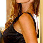 First pic of Niki Skyler Bronze and Busty Babe Escapes from Tight Dress