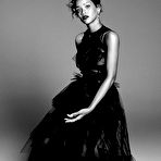 Third pic of Rihanna naked but covered mag scans