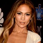 Second pic of Jennifer Lopez deep sexy cleavage