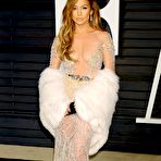 Second pic of Jennifer Lopez sexy cleavage at Oscar Party