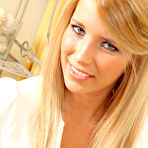 First pic of Jodie Piper Bosomy Brit in Tight Jeans and Sheer Pantyhose