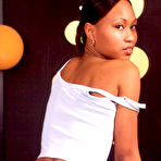 Second pic of Explicite debutantes : teen's picture gallery