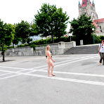 First pic of Nude-in-Public