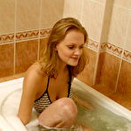 First pic of www.katestar.com