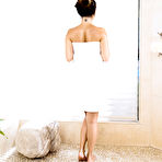 First pic of 
      Daisy Haze stimulates her soaked pussy with the pulsating shower head
    