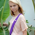 First pic of Loni Paradise