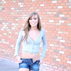 Second pic of Capri Anderson: Capri Anderson getes rid of... - BabesAndStars.com