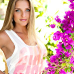 Third pic of Hotty Stop / Niege Menegat Bellaclub