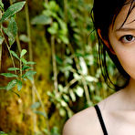 First pic of Airi Suzuki Asian walks on favorite streets exposing her curves