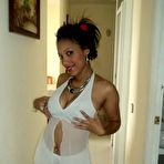 Fourth pic of Hot Ebony Gf &raquo; East Babes