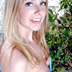 Fourth pic of Nicole @ Karup's Mix