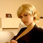First pic of Sexy business woman Iga strips | Nextdoor Mania