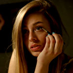 First pic of Gracie Thibble in some more xmas cheer on Zishy.