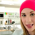 Second pic of 
					Tysen Rich climbs on the table and starts rubbing her twat - Pornstar Movies
			