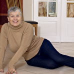 First pic of This British mature woman loves to get naked and frisky