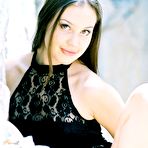 Second pic of Deja Chan: Deja Chan pulls up her... - BabesAndStars.com