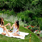 First pic of Shaved Pussy Pics of parker-sisters-02-messy-picnic-bottle by ALS Scan | 15 Clit Closeups