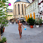 Second pic of Nude in Public - Public Nudity - Naked In Public - Outdoor - Exhibtionism - Flashing - NIP-Activity.com