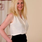 First pic of Blonde British housewife feeling frisky