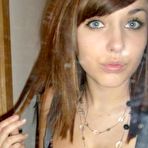 Third pic of Pictures of a sizzling amateur bombshell's sexy selfpics