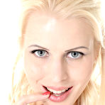 Third pic of Ms. Lynna from Virtua Girl!