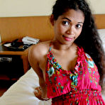 First pic of  &raquo; Nees &ndash; Set 2 &ndash; PhotoTukTukPatrol.com