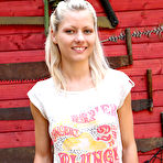 First pic of Pinky June - 18yo petite teenie!