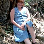 First pic of Chunky mature wife exposes her asshole in public