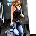 First pic of Myleene Klass pokies under tight top