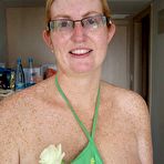 First pic of Wife Bucket - Real amateur MILFs, wives, and moms! Swingers too
