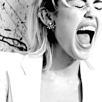 First pic of Miley Cyrus fully naked at Largest Celebrities Archive!