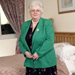 First pic of British granny playing with her voluptous body