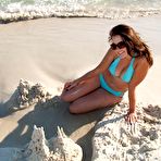 Second pic of Wife Bucket - Real amateur MILFs, wives, and moms! Swingers too