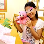 First pic of Asian girlfriend getting filled with inseminating creampie