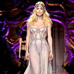 Third pic of Doutzen Kroes sexy at Paris Fashion Week