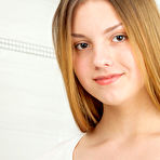 First pic of Ledina likes apples too