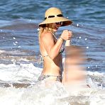 Second pic of Hilary Duff absolutely naked at TheFreeCelebMovieArchive.com!