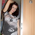 Fourth pic of Brunette amateur wife posing at home - Home Porn Bay