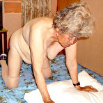 Third pic of Latina Granny - Free Granny Gallery