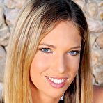 First pic of Naughty lesbians Tracy Delicious and Eva Parcker feeding each other with pussy creams outdoor