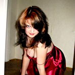 Second pic of WifeBucket.com - Real submitted pics of amateur housewives from nextdoor!