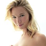 Second pic of Lily Ivy Toying her Pussy