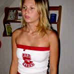 First pic of Real amateur girlfriends having sex 