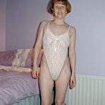 Third pic of Wife Bucket - Real amateur MILFs, wives, and moms! Swingers too