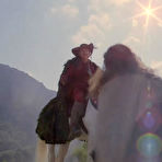 Second pic of Beatie Edney topless captures from Highlander