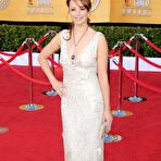 Second pic of Berenice Bejo posing at Screen Actors Guild Awards